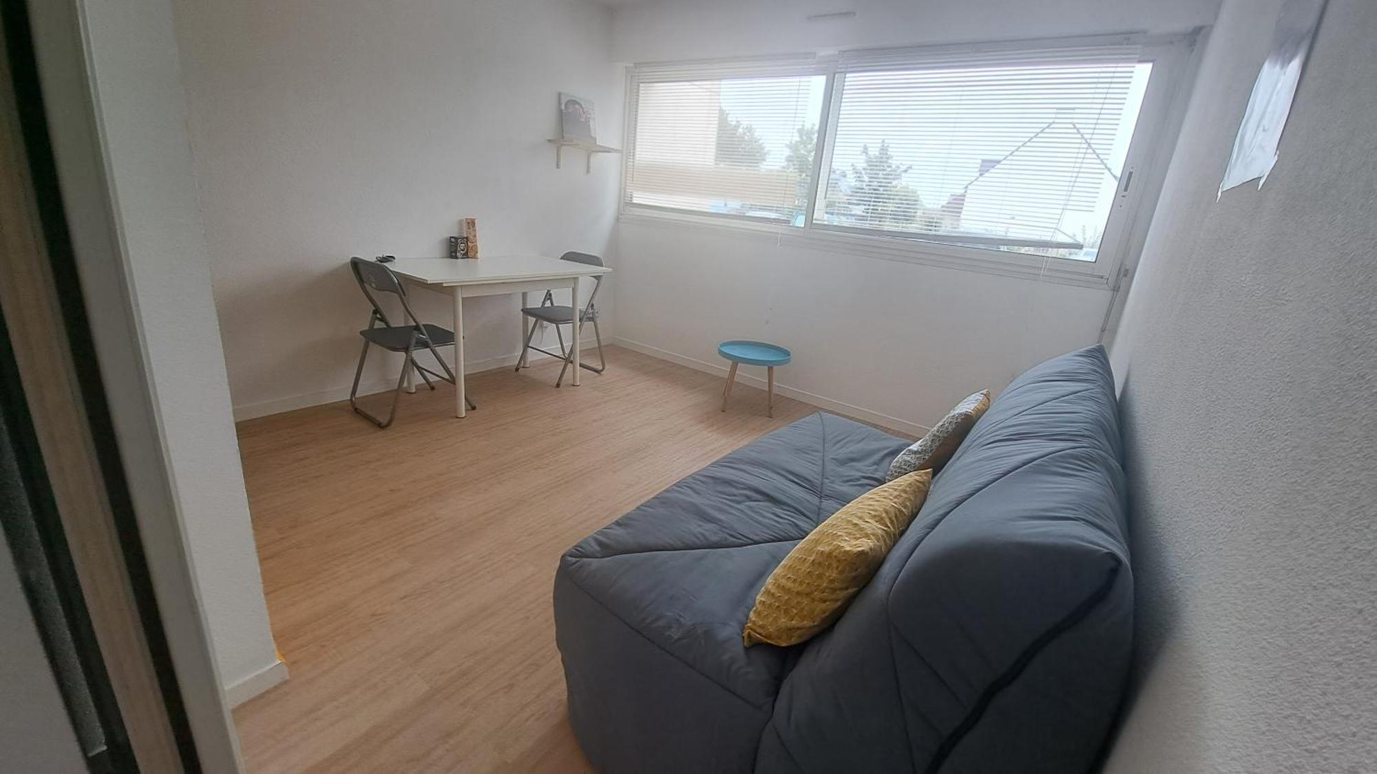 Vannes, 18m2 Appartement *